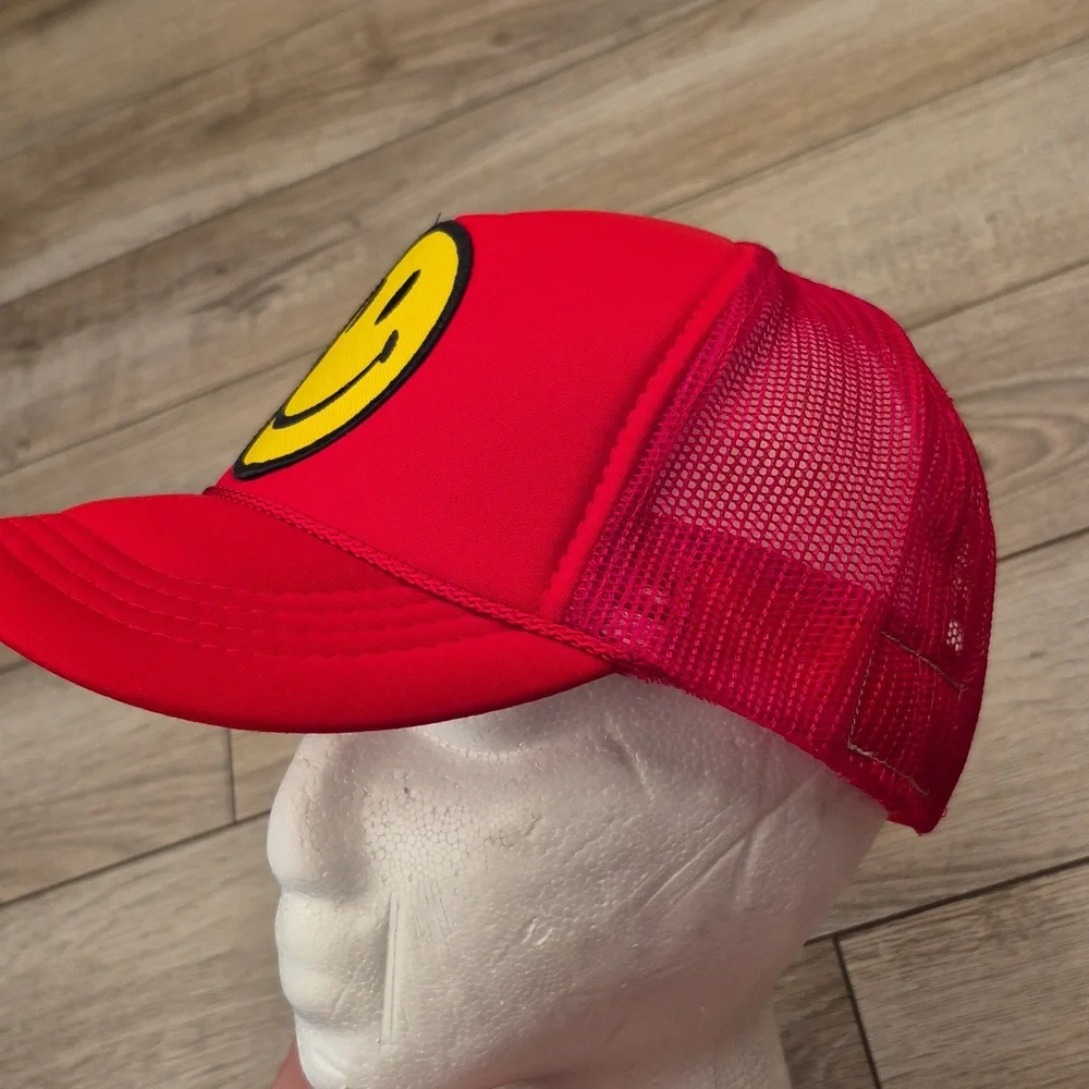 AVIATOR NATION Smiley Face Red‎ Gold Yellow Trucker Mesh Snapback Hat Cap